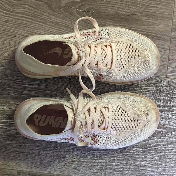 ✨RARE✨ Nike | Free Run Flyknit Runners 🏃‍♀️ - Picture 5 of 5